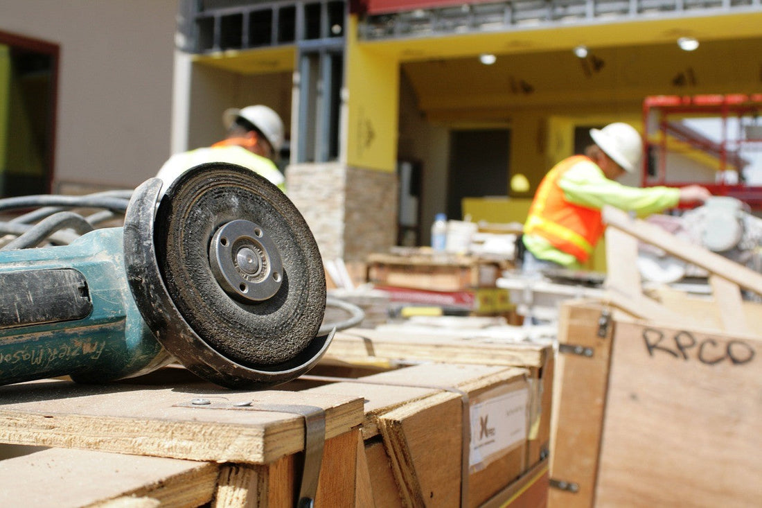 What Is Involved in Getting a General Contractor License?