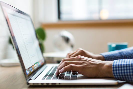 How to List Independent Contractor Work on a Resume